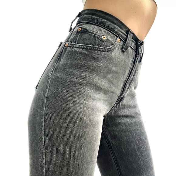 🍑Vintage Levi’s 501 Curvy Cut 🍑 price firm - Picture 2 of 4